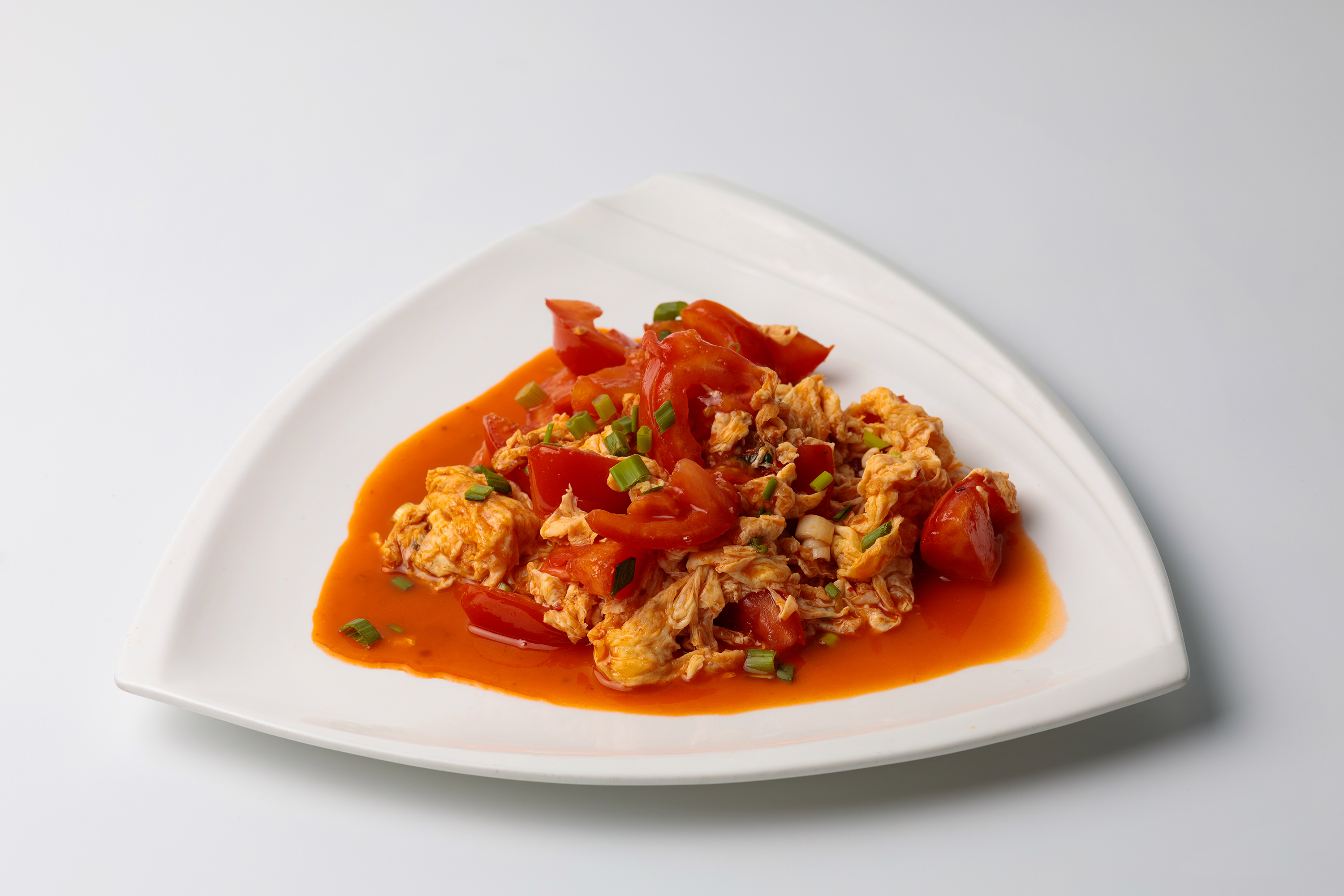 Жаренные помидоры с яйцом