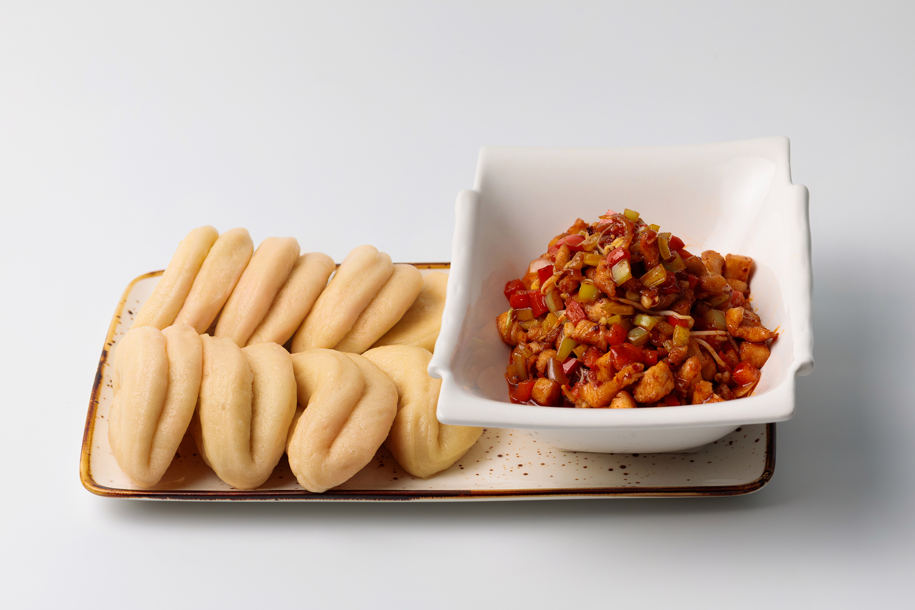 Курица с пампушками