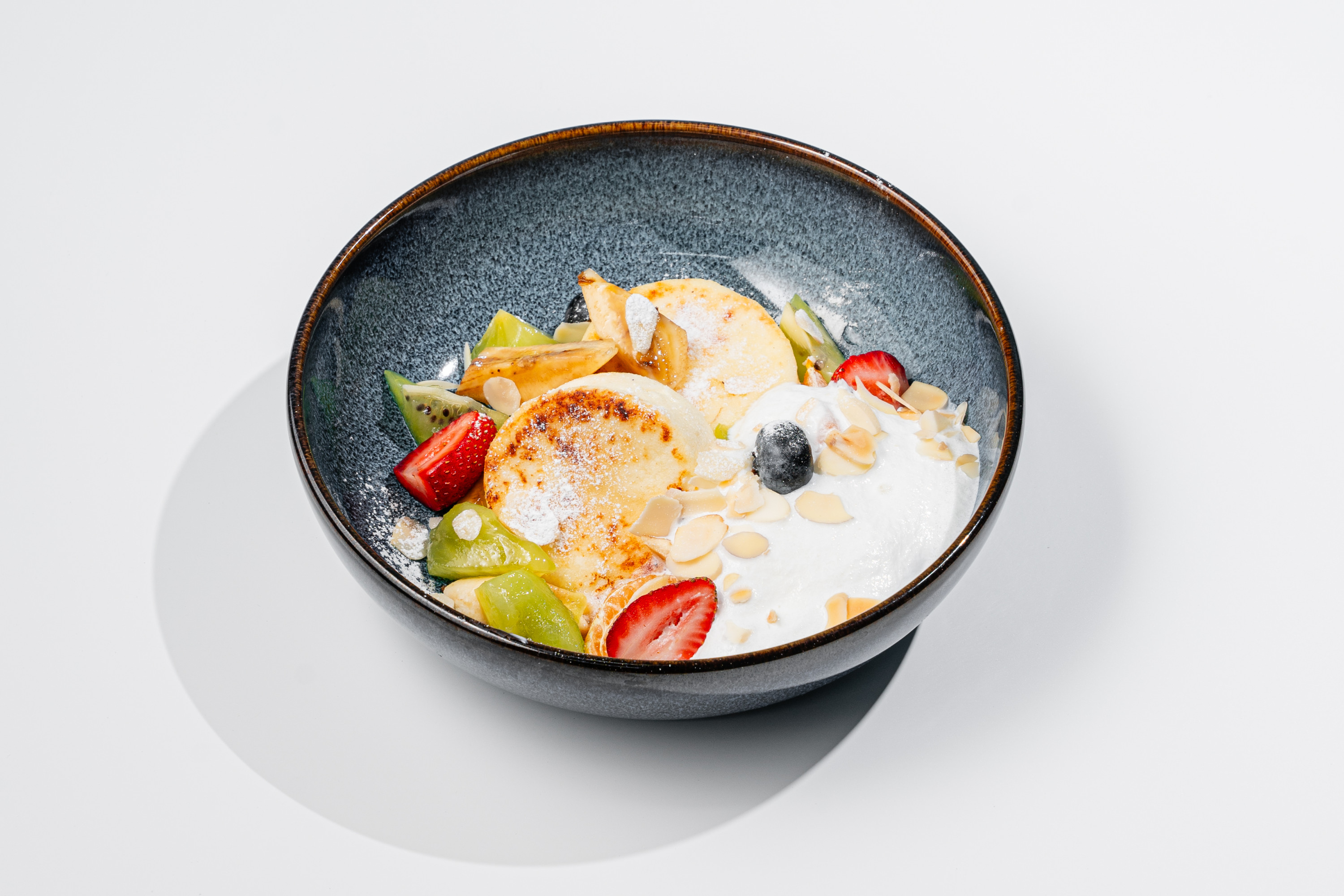 Сырники с фруктами